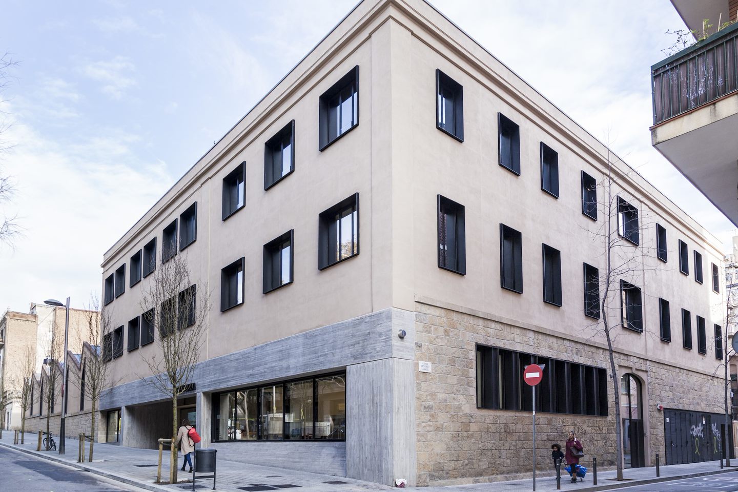 imagen antena Biblioteca Montserrat Abelló (Les Corts)