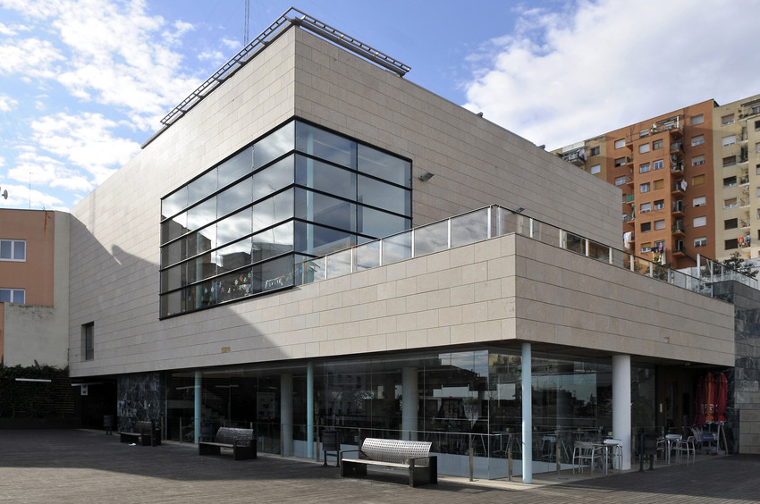 imagen antena Biblioteca El Carmel - Juan Marsé (Horta-Guinardó)