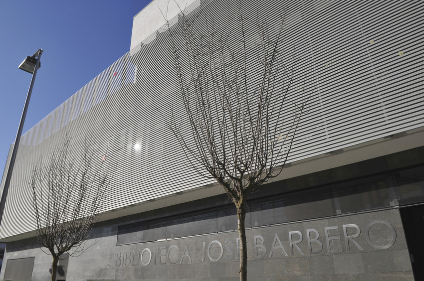 imagen antena Biblioteca Trinitat Vella - J. Barbero (Sant Andreu)